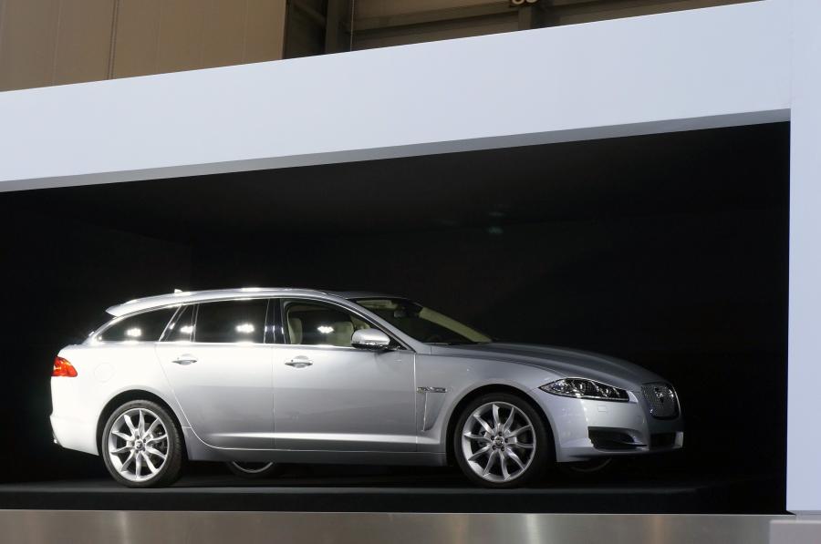  Jaguar XF Sportbrake 2012 года  (фото 61 из 63)